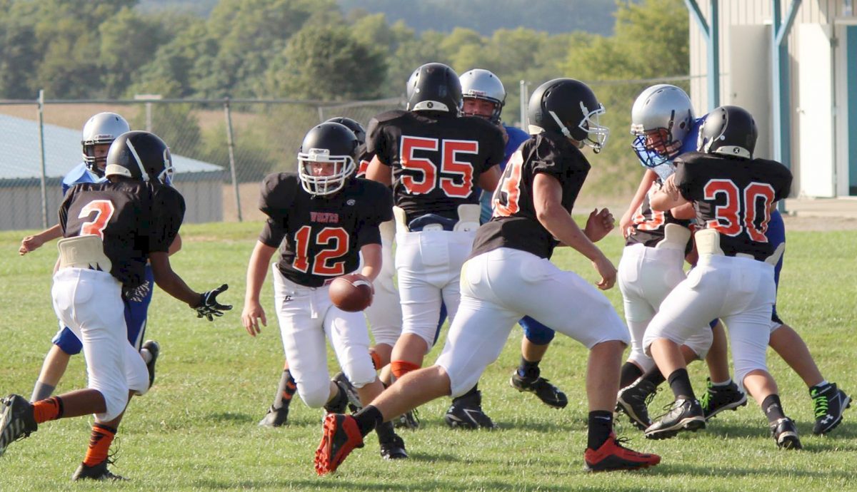 EA Junior High Football