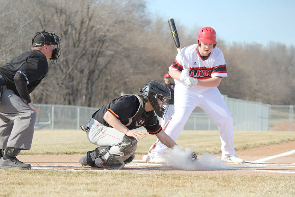 EA competes in first baseball games of the 2019 season