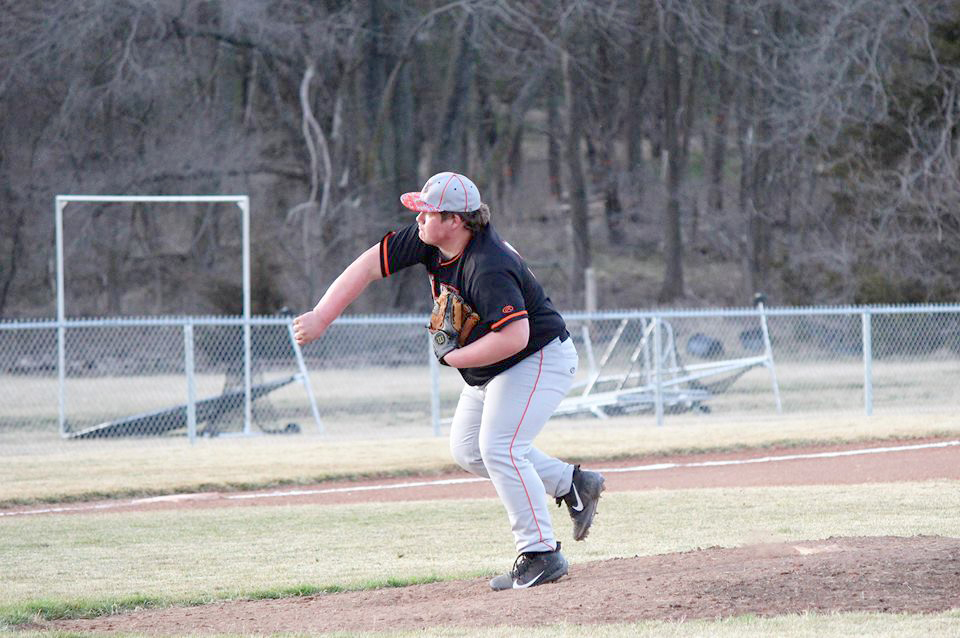 EA competes in first baseball games of the 2019 season