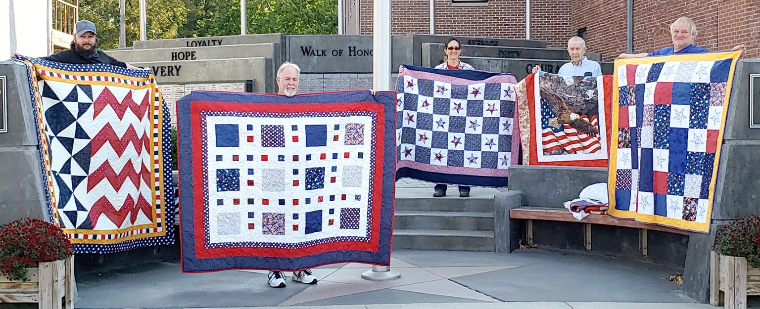 Veterans receive Quilts of Valor