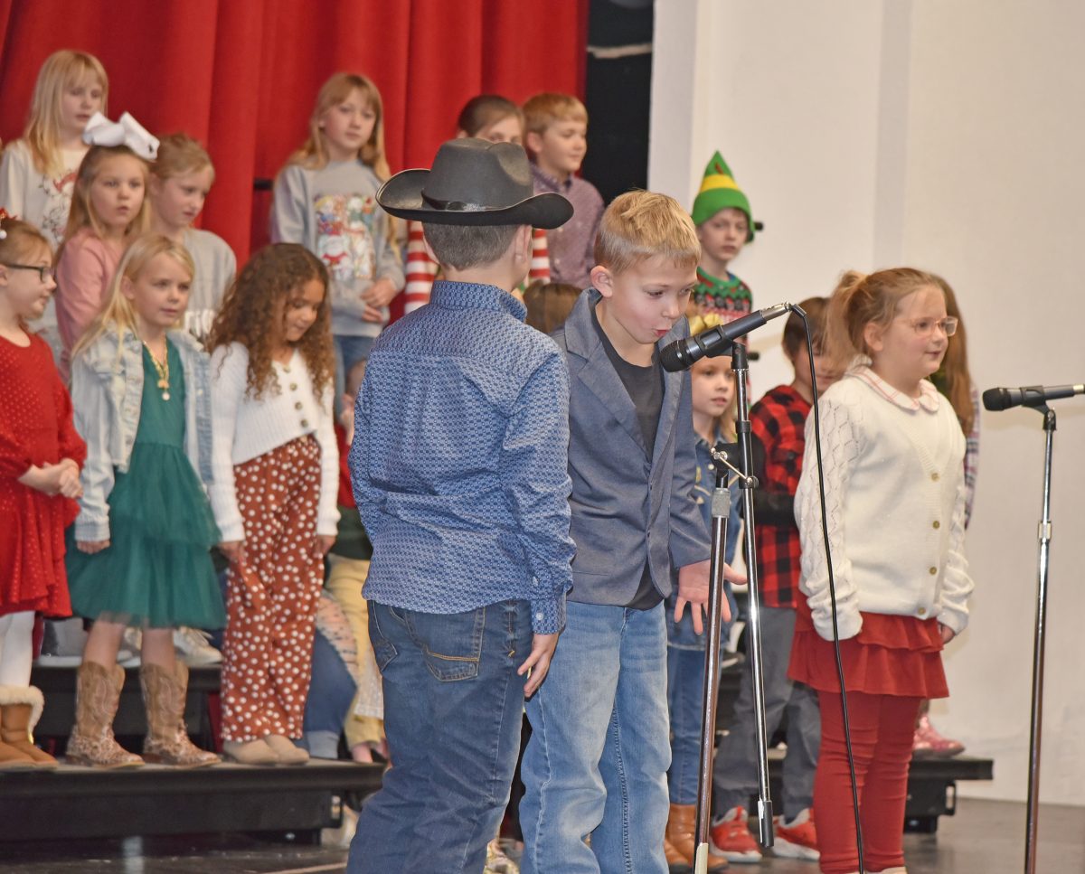 Elementary students perform Christmas At The O.K. Corral Farmer
