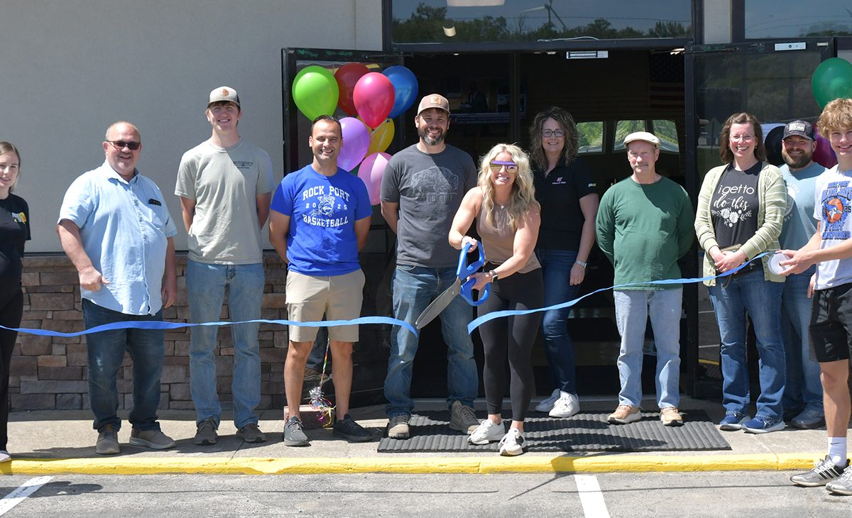 Ribbon cutting held for The Gym - Farmer Publishing